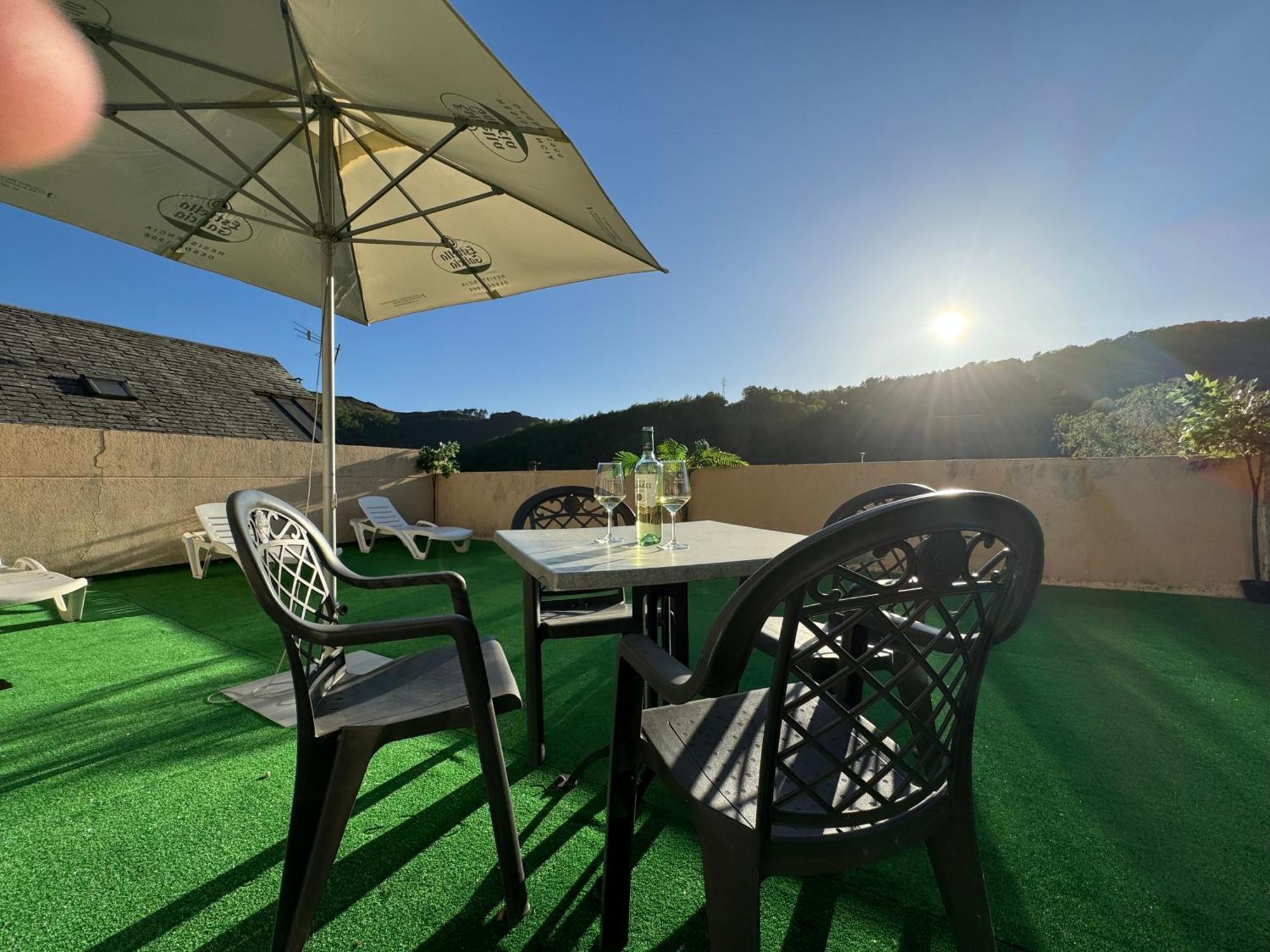 Ferienwohnung Triacastela Sunset Terrace Exterior foto